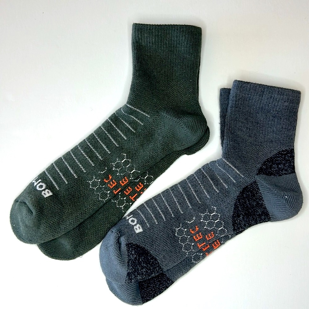 Bombas New 2 pair Hiking Quarter Socks Large Gray Green White Orange Unisex